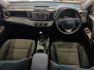 Toyota RAV4 2.0 GX - Image 6
