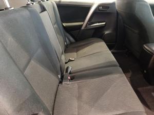 Toyota RAV4 2.0 GX - Image 7