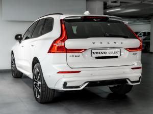 Volvo XC60 B5 AWD Plus Dark - Image 16