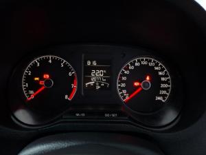 Volkswagen Polo Vivo hatch 1.4 Trendline - Image 17