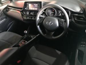 Toyota C-HR 1.2T - Image 11