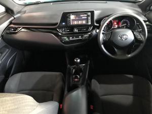 Toyota C-HR 1.2T - Image 9