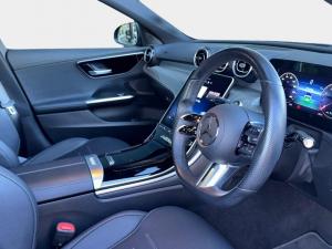 Mercedes-Benz C-Class C200 Avantgarde - Image 21