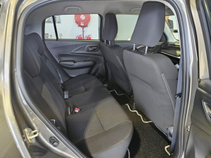 Suzuki Swift 1.2 GLX auto - Image 8