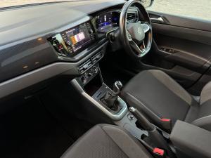 Volkswagen Polo hatch 1.0TSI Life manual - Image 7
