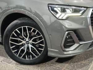 Audi Q3 35TFSI S line - Image 2