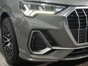 Audi Q3 35TFSI S line - Image 3