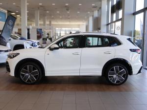 Volkswagen Tiguan 2.0TSI R-Line 4Motion - Image 6