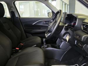 Suzuki Swift 1.2 GL+ manual - Image 11
