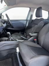 Toyota Starlet 1.5 XS auto - Image 12