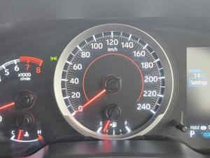 Toyota Corolla Cross 1.8 Xi - Image 12