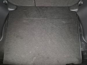 Toyota Corolla Cross 1.8 Xi - Image 29