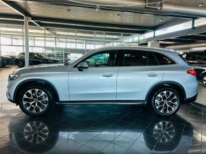 Mercedes-Benz GLC GLC200 4Matic Avantgarde - Image 11
