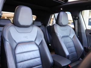 Volkswagen T-Roc 2.0TSI 4Motion R-Line - Image 18