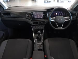 Volkswagen Polo hatch 1.0TSI Life manual - Image 12