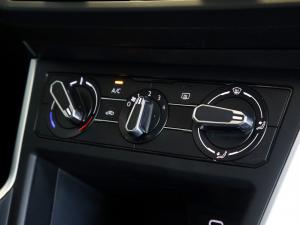 Volkswagen Polo hatch 1.0TSI Life manual - Image 14