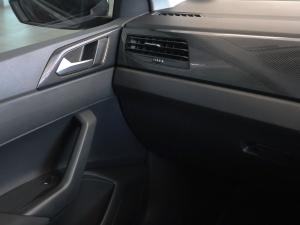 Volkswagen Polo hatch 1.0TSI Life manual - Image 15