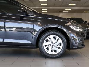 Volkswagen Polo hatch 1.0TSI Life manual - Image 6