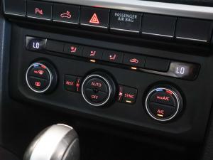 Volkswagen Amarok 2.0BiTDI double cab Highline 4Motion - Image 17