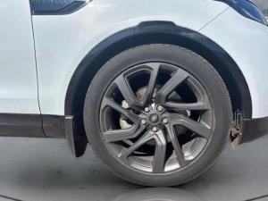 Land Rover Discovery HSE Td6 - Image 12