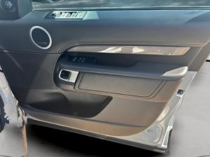 Land Rover Discovery HSE Td6 - Image 13