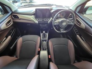 Toyota Starlet Cross 1.5 XR manual - Image 6