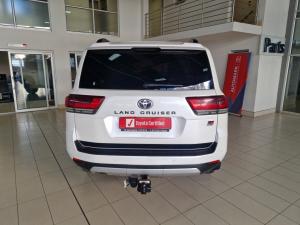 Toyota Land Cruiser 300 3.5T GR-Sport - Image 5