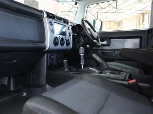 Toyota FJ Cruiser FJ Cruiser - Image 7
