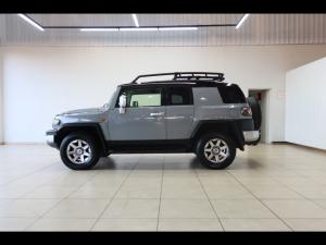 Toyota FJ Cruiser FJ Cruiser - Image 22