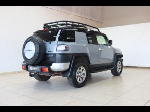 Toyota FJ Cruiser FJ Cruiser - Image 2