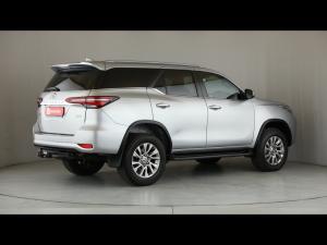 Toyota Fortuner 2.8GD-6 4x4 VX - Image 2