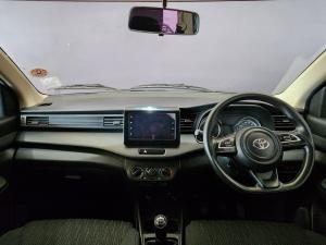 Toyota Rumion 1.5 SX manual - Image 6