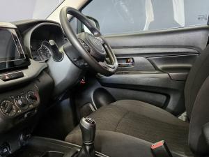 Toyota Rumion 1.5 SX manual - Image 7