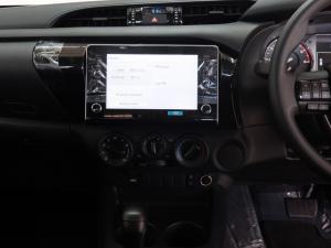 Toyota Hilux 2.4GD-6 Xtra cab Raider auto - Image 15