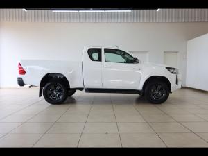 Toyota Hilux 2.4GD-6 Xtra cab Raider auto - Image 3