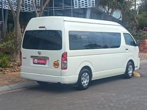 Toyota Hiace 2.5D-4D bus 14-seater GL - Image 2