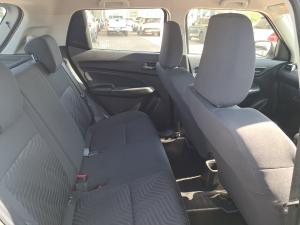 Suzuki Swift 1.2 GLX auto - Image 16
