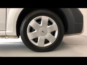 Nissan NP200 1.6i safety pack (aircon) - Image 17