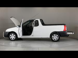 Nissan NP200 1.6i safety pack (aircon) - Image 26
