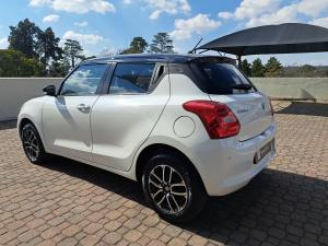 Suzuki Swift 1.2 GLX auto - Image 21