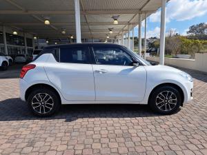 Suzuki Swift 1.2 GLX auto - Image 3