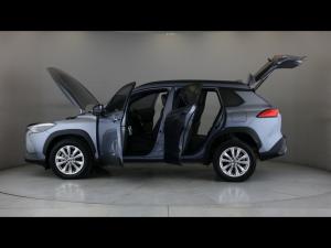 Toyota Corolla Cross 1.8 XS - Image 11