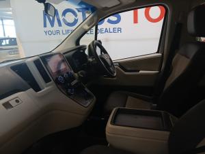 Toyota Quantum 2.8 SLWB bus 14-seater GL auto - Image 7