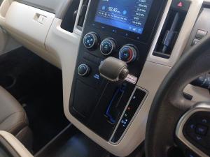 Toyota Quantum 2.8 SLWB bus 14-seater GL auto - Image 13