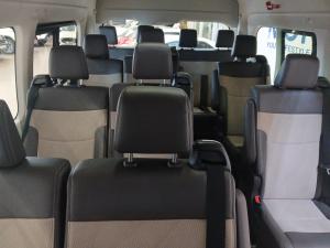 Toyota Quantum 2.8 SLWB bus 14-seater GL auto - Image 18