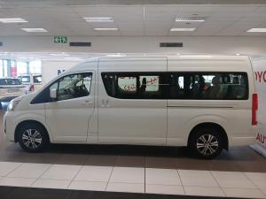 Toyota Quantum 2.8 SLWB bus 14-seater GL auto - Image 24