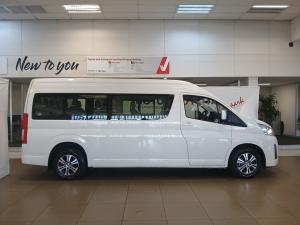 Toyota Quantum 2.8 SLWB bus 14-seater GL auto - Image 3