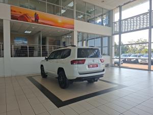Toyota Land Cruiser 300 3.3D GX-R - Image 15