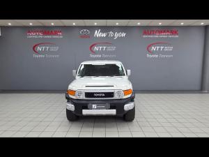 Toyota FJ Cruiser 4.0 V6 - Image 4
