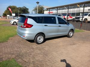 Toyota Rumion 1.5 S - Image 2